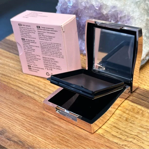 SILVER Limited Edition Mary Kay magnetic travel palette-metallic w/gem eyeshadow - Picture 3 of 6